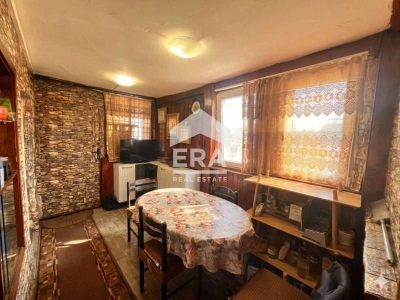 Продава КЪЩА, гр. Русе, в.з. Русофили, снимка 3 - Къщи - 54519412