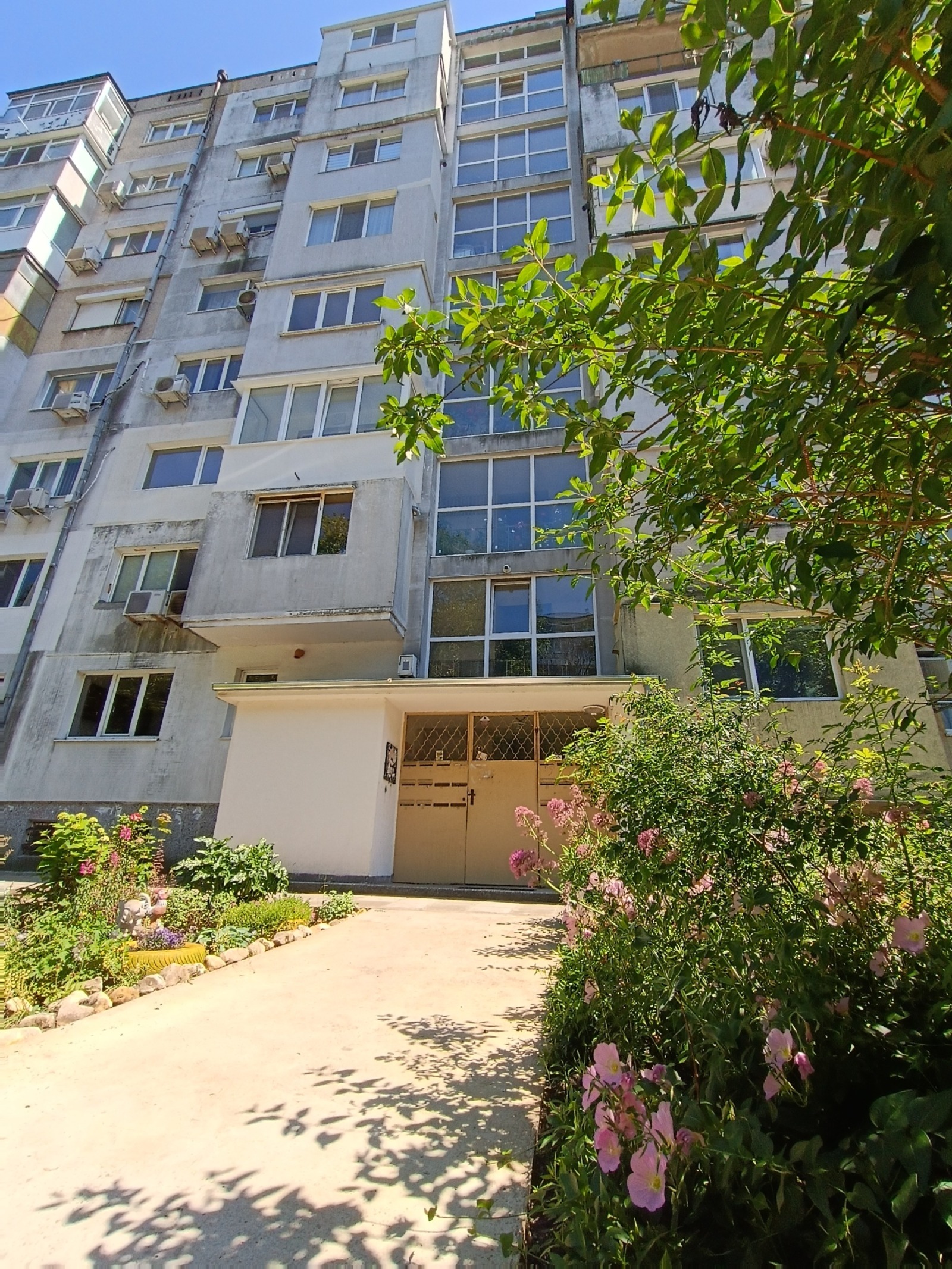 Продава 4-СТАЕН, гр. Варна, Цветен квартал
