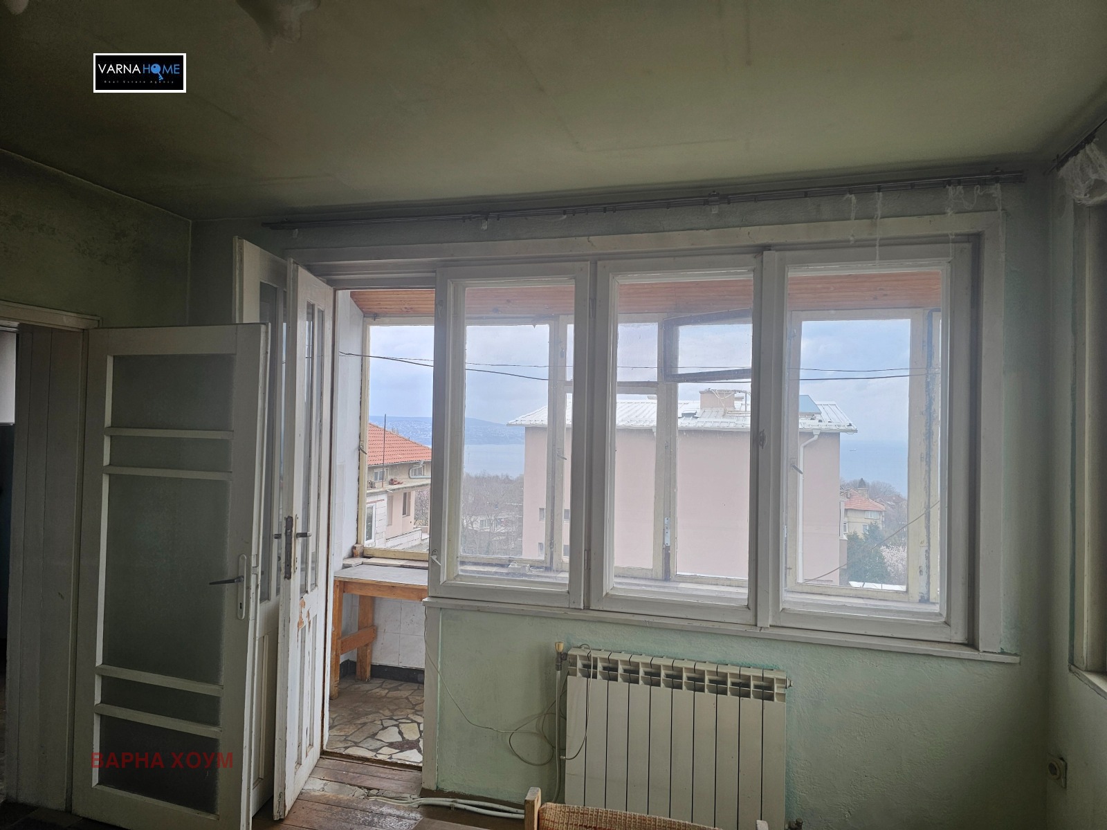 Продава ЕТАЖ ОТ КЪЩА, гр. Варна, Галата, снимка 5 - Етаж от къща - 54071350