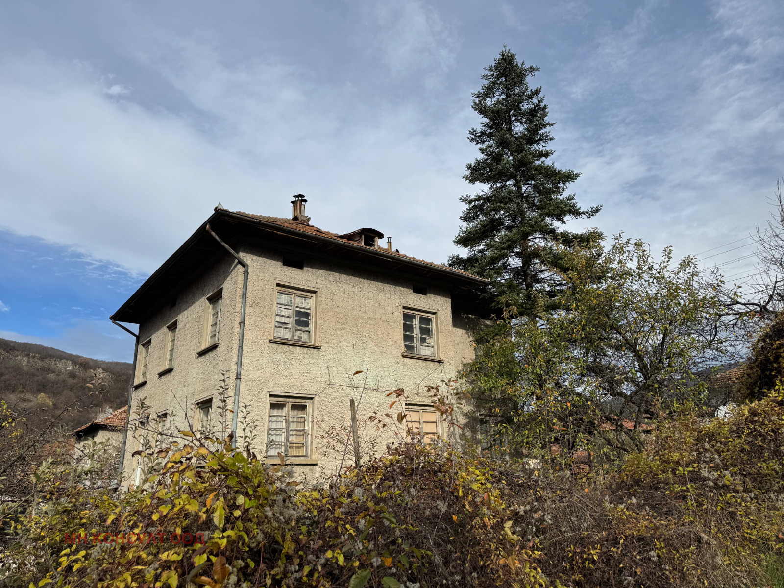 Продава КЪЩА, гр. Тетевен, област Ловеч, снимка 3 - Къщи - 54539611
