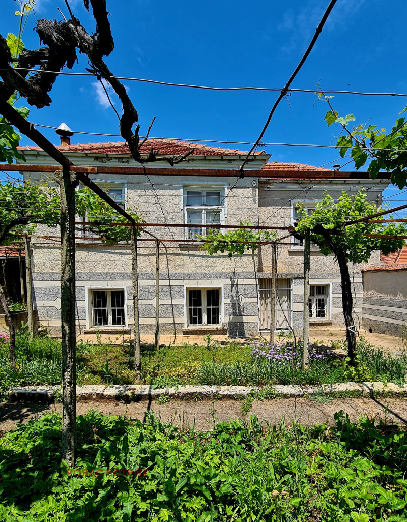Продава КЪЩА в област Стара Загора, с. Малко Тръново - 120 кв.м / 46 500 € » 90 946.10 лв., РОЯЛС ЕСТЕЙТ