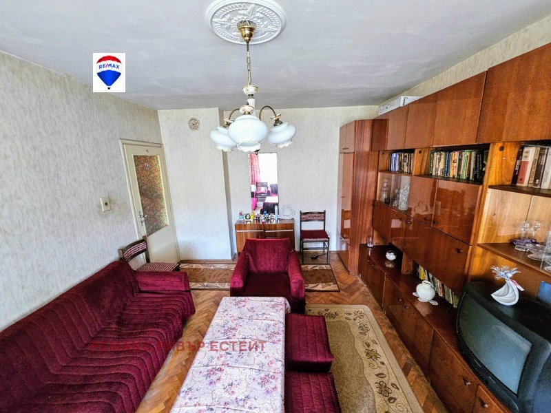 Продава 2-СТАЕН, гр. Русе, Здравец Изток, снимка 5 - Aпартаменти - 48440021