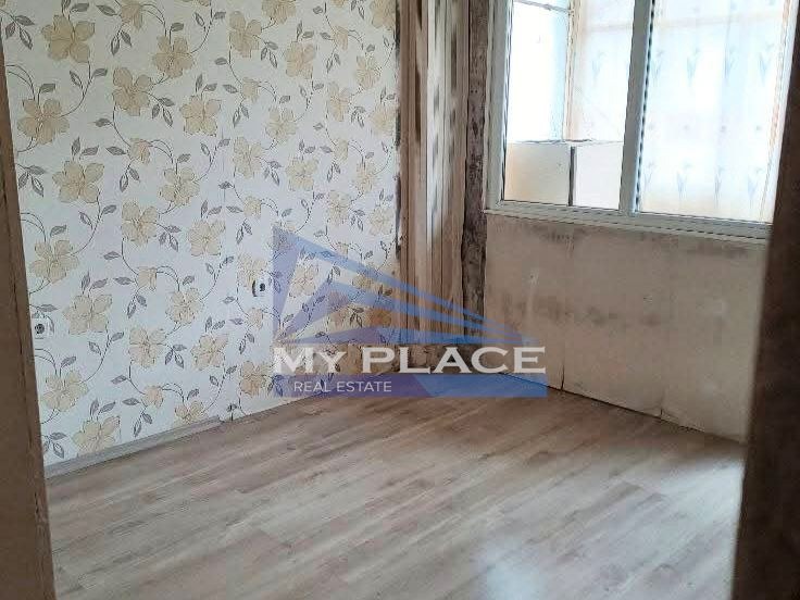 Продава 2-СТАЕН, град Шумен, 5-ти полк • 90000 € / 176024.70 лв. • 27972761 1