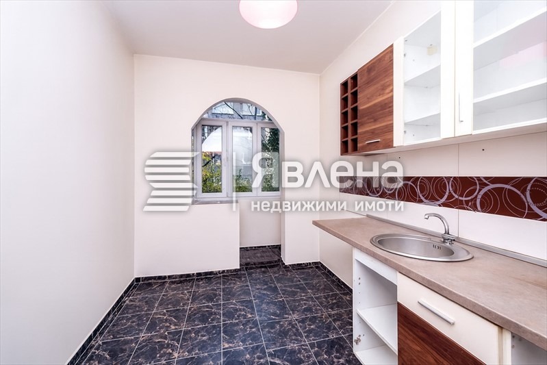 Продава 3-СТАЕН, гр. София, Център, снимка 9 - Апартаменти - 55083032
