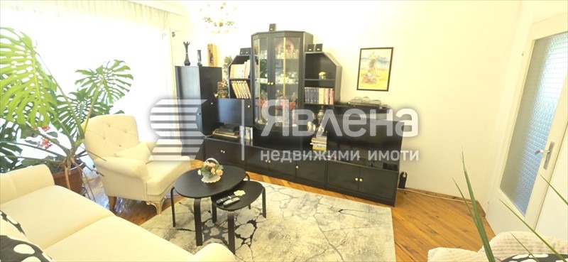 Продава 3-СТАЕН, гр. Радомир, област Перник, снимка 5 - Апартаменти - 55996274