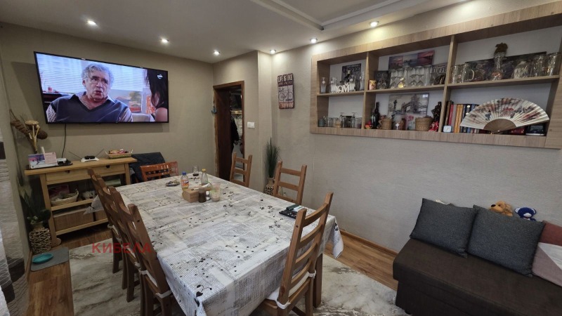 Продава КЪЩА, гр. Перник, Църква, снимка 7 - Къщи - 53358110