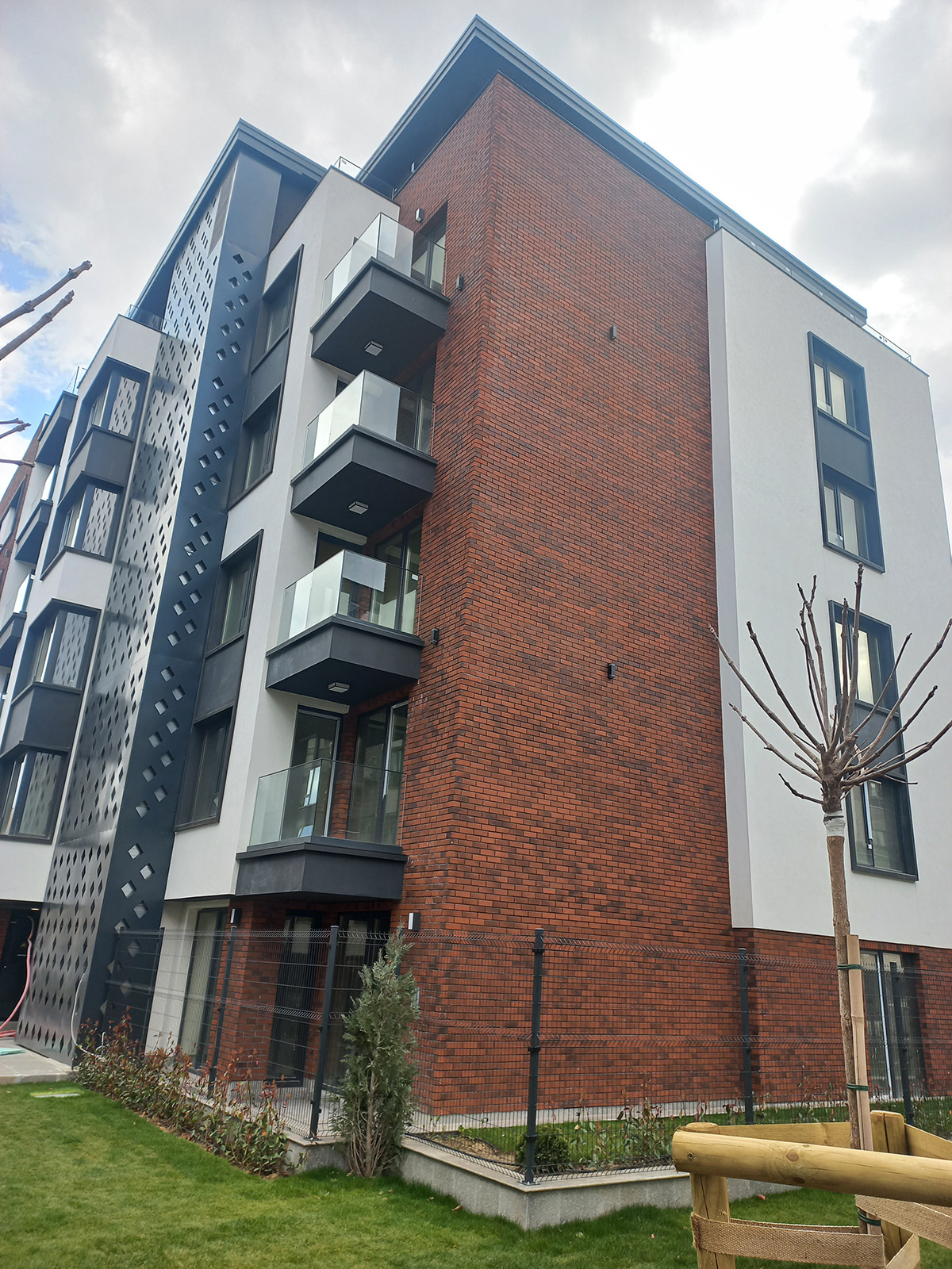 Продава ГАРАЖ, ПАРКОМЯСТО, гр. София, Малинова долина, снимка 4 - Гаражи и паркоместа - 54125769