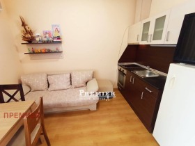 Studio Sveti Vlas, Burgasin alue