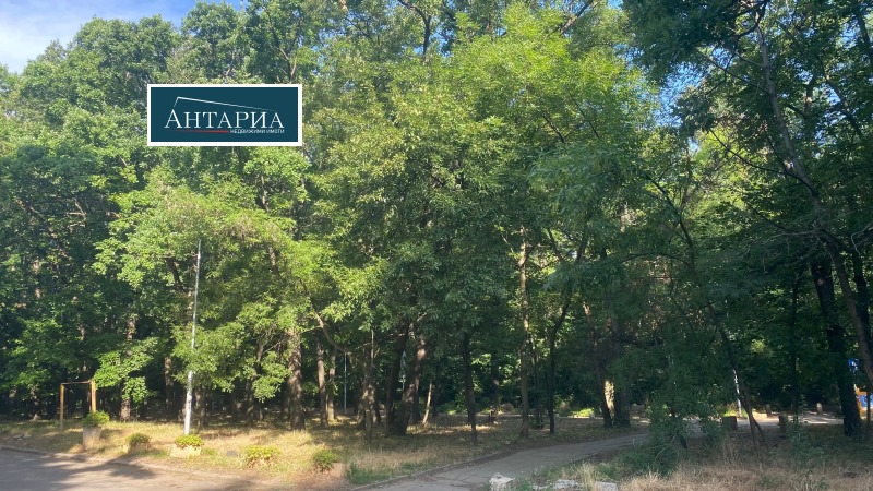 Продава  3-стаен град София , Изток , 105 кв.м | 82566204