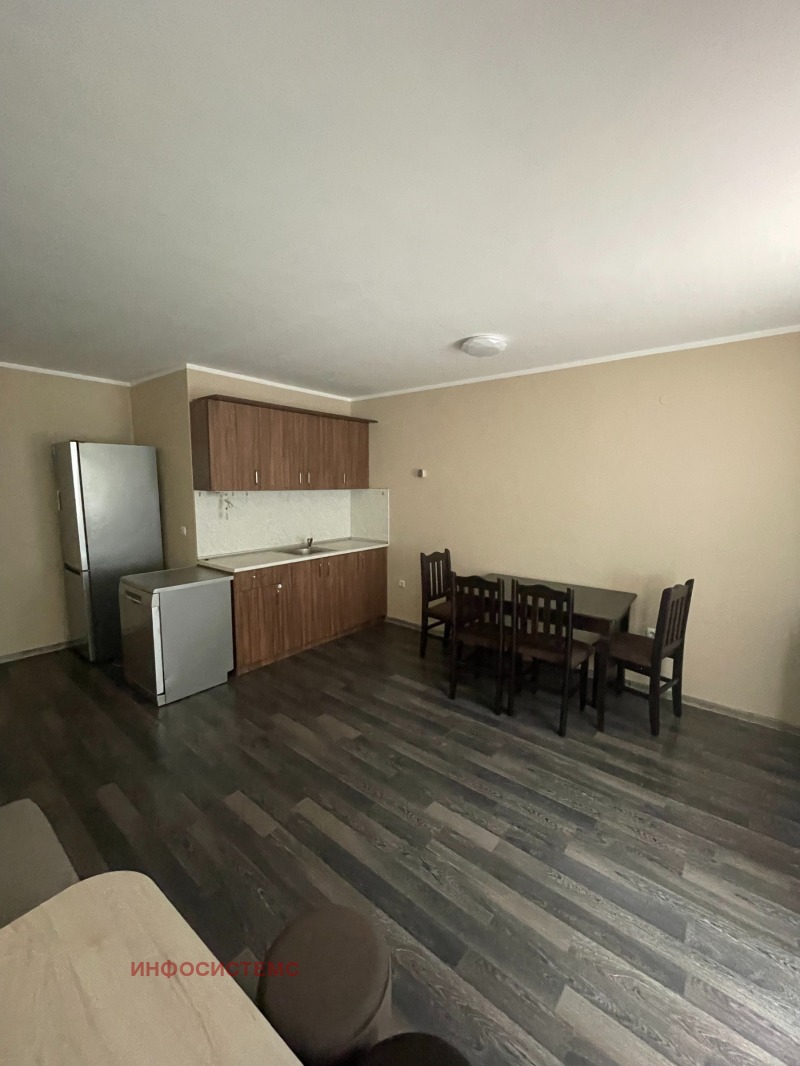 Till salu  2 sovrum Sofia , Banisjora , 108 kvm | 79032035 - bild [2]