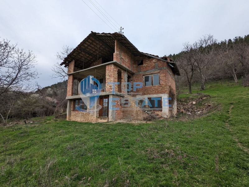 Продава КЪЩА, с. Вишовград, област Велико Търново, снимка 1 - Къщи - 40265593