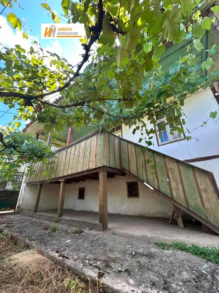 Продава КЪЩА, с. Козаревец, област Велико Търново