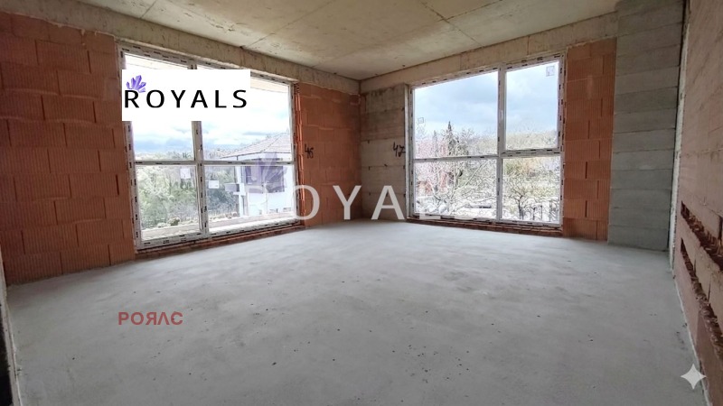 Продава 3-СТАЕН в град Варна, Галата - 97 кв.м / 159 980 € » 312 893.68 лв., РОЯЛС