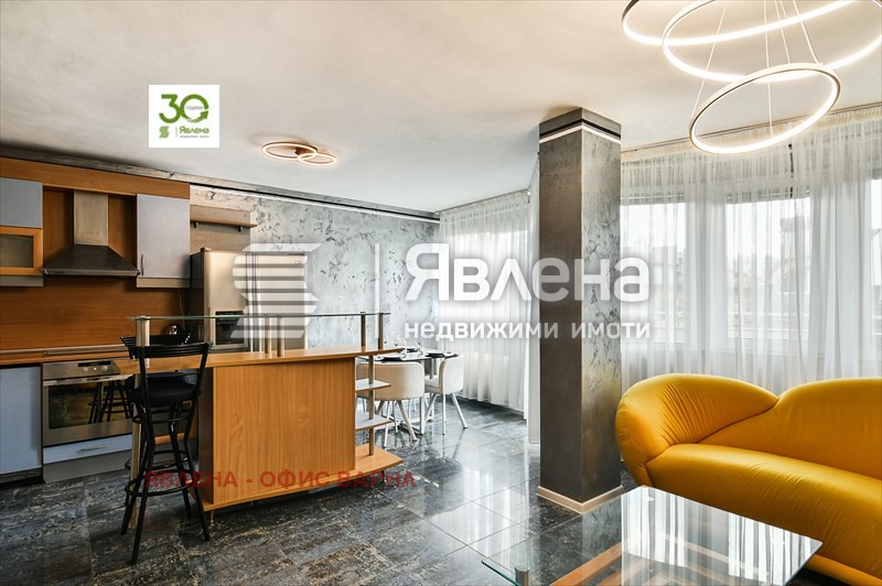 Продава МНОГОСТАЕН, гр. Варна, Център, снимка 3 - Апартаменти - 56640496