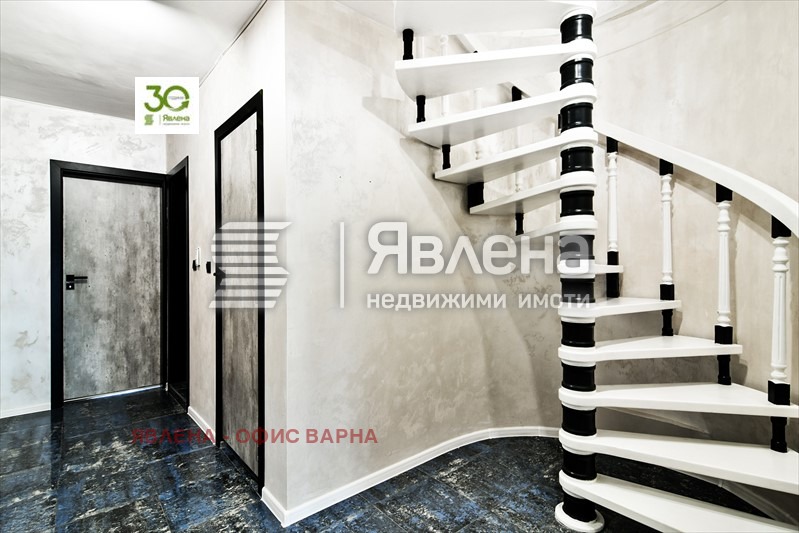 Продава МНОГОСТАЕН, гр. Варна, Център, снимка 4 - Апартаменти - 56640496