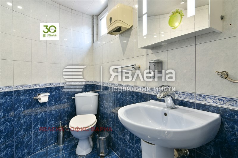 Продава МНОГОСТАЕН, гр. Варна, Център, снимка 16 - Апартаменти - 56640496
