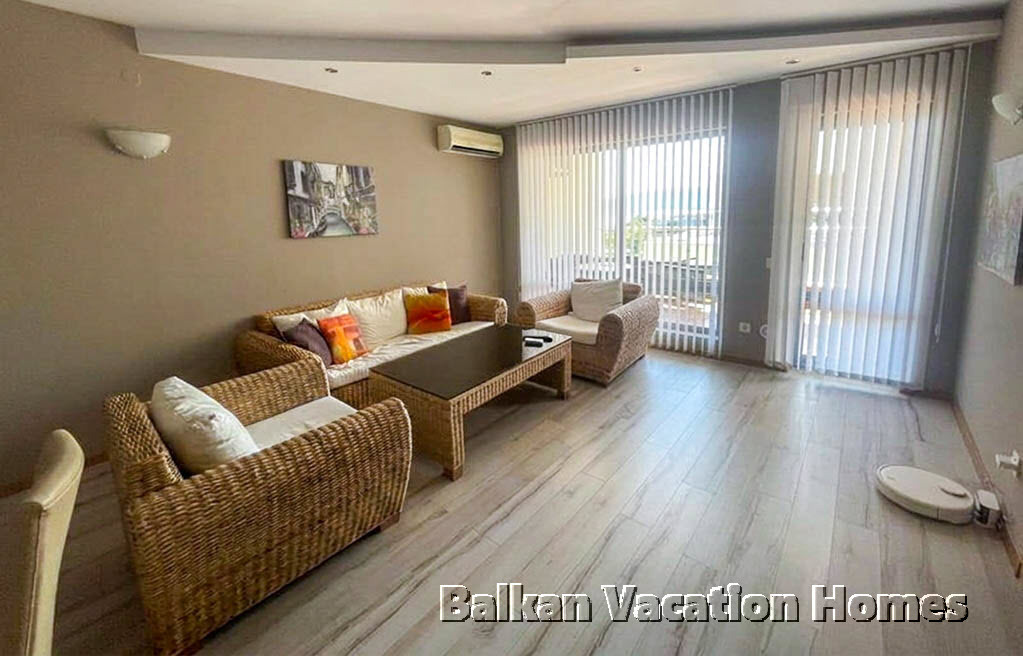 Продава 3-СТАЕН, гр. Бяла, област Варна, снимка 2 - Апартаменти - 54053498