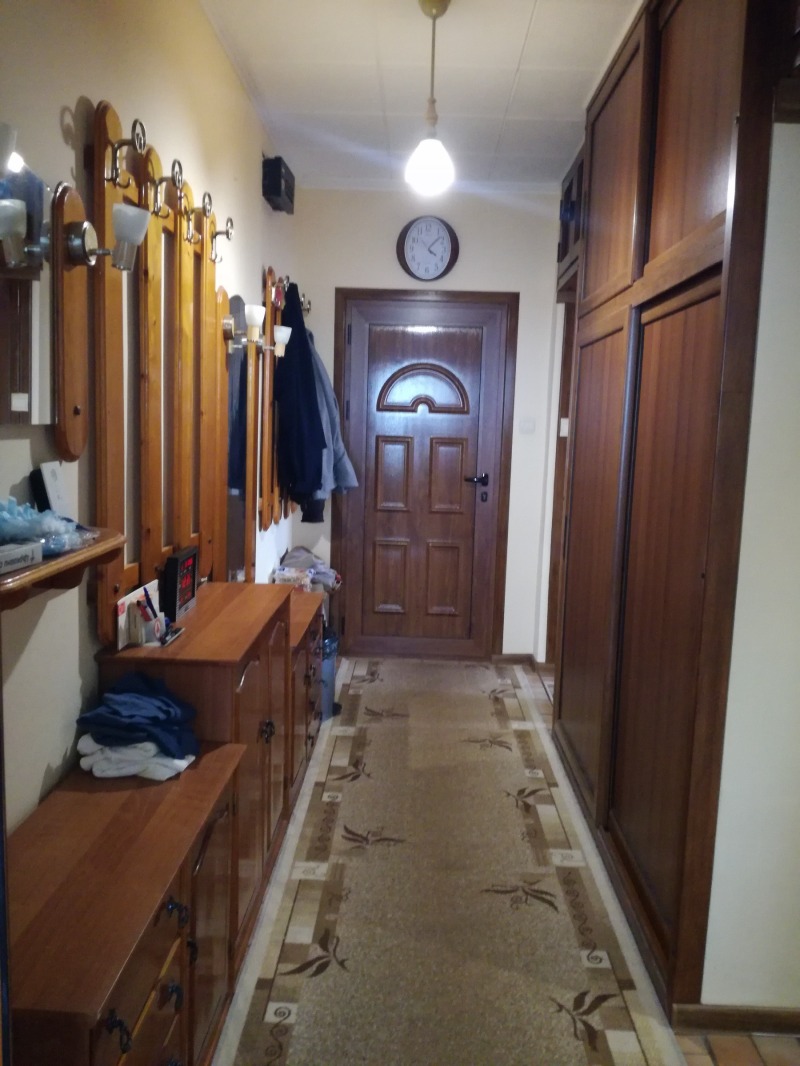 Продава 3-СТАЕН, гр. Казанлък, област Стара Загора, снимка 15 - Апартаменти - 52782841