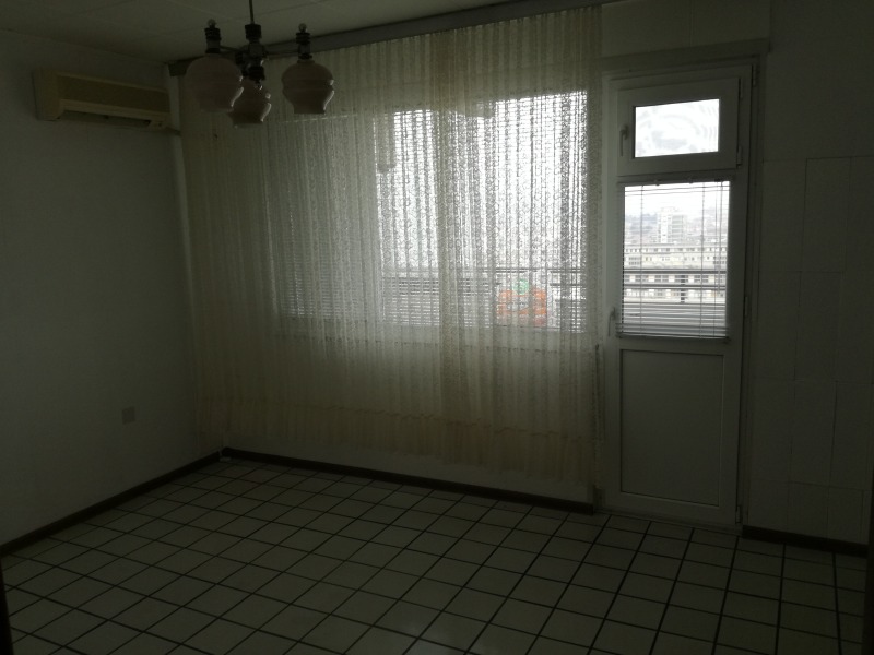 Продава 3-СТАЕН, гр. Казанлък, област Стара Загора, снимка 7 - Апартаменти - 52782841