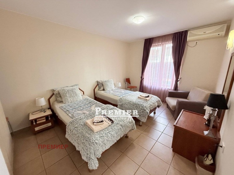 En venta  2 dormitorios región Burgas , k.k. Slanchev bryag , 90 metros cuadrados | 87187785 - imagen [9]