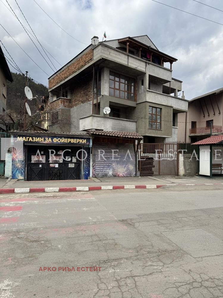 Продава 4-СТАЕН, гр. Своге, област София област, снимка 3 - Апартаменти - 53097976