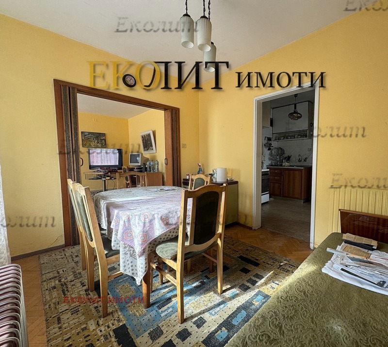 Продава МНОГОСТАЕН, гр. Монтана, Идеален център, снимка 3 - Апартаменти - 53427418