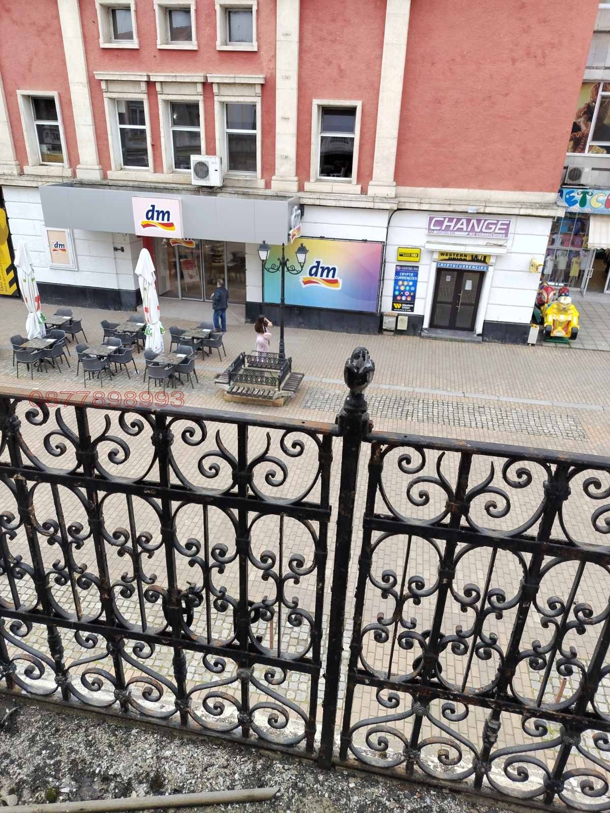 Продава 3-СТАЕН, гр. Русе, Център, снимка 3 - Апартаменти - 54684126