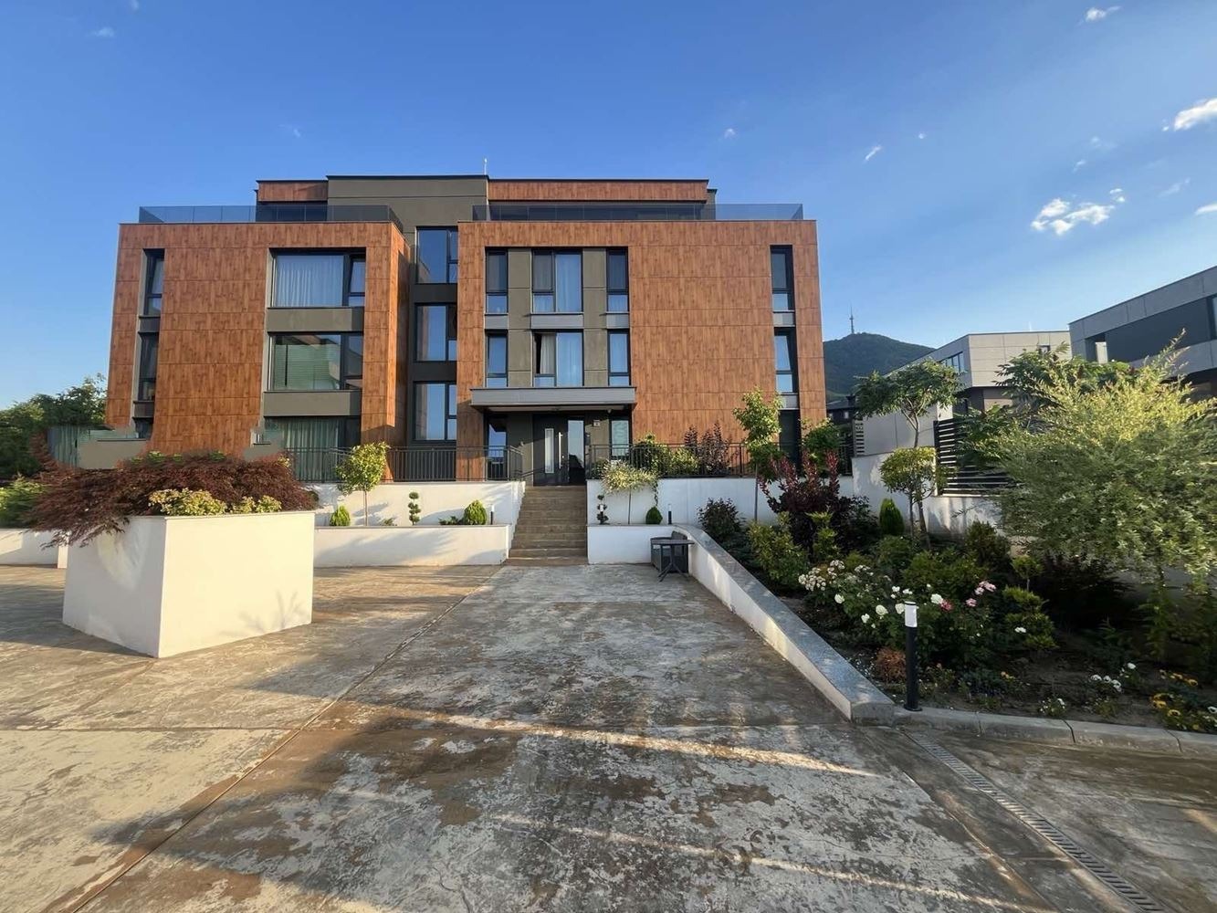 Продава 4-СТАЕН, гр. София, Бояна, снимка 2 - Апартаменти - 54124254