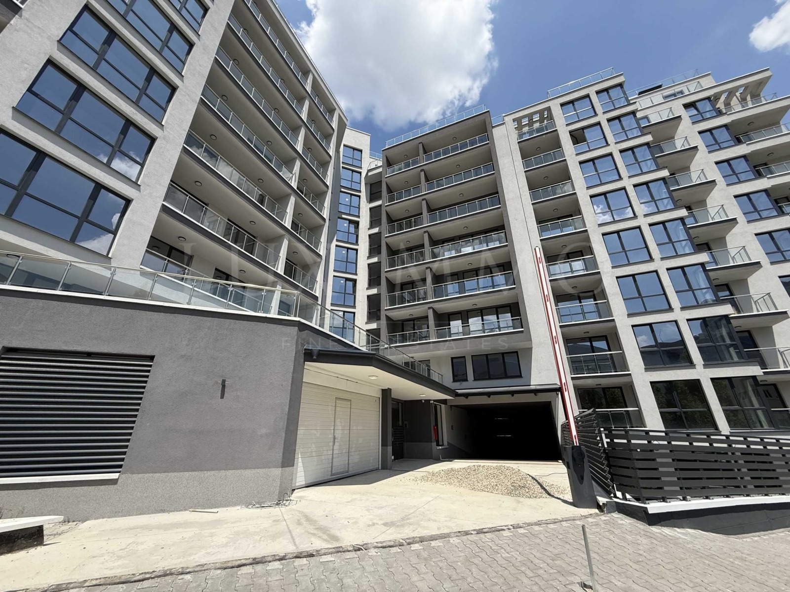 Продава 4-СТАЕН, гр. София, Полигона, снимка 3 - Апартаменти - 55847863
