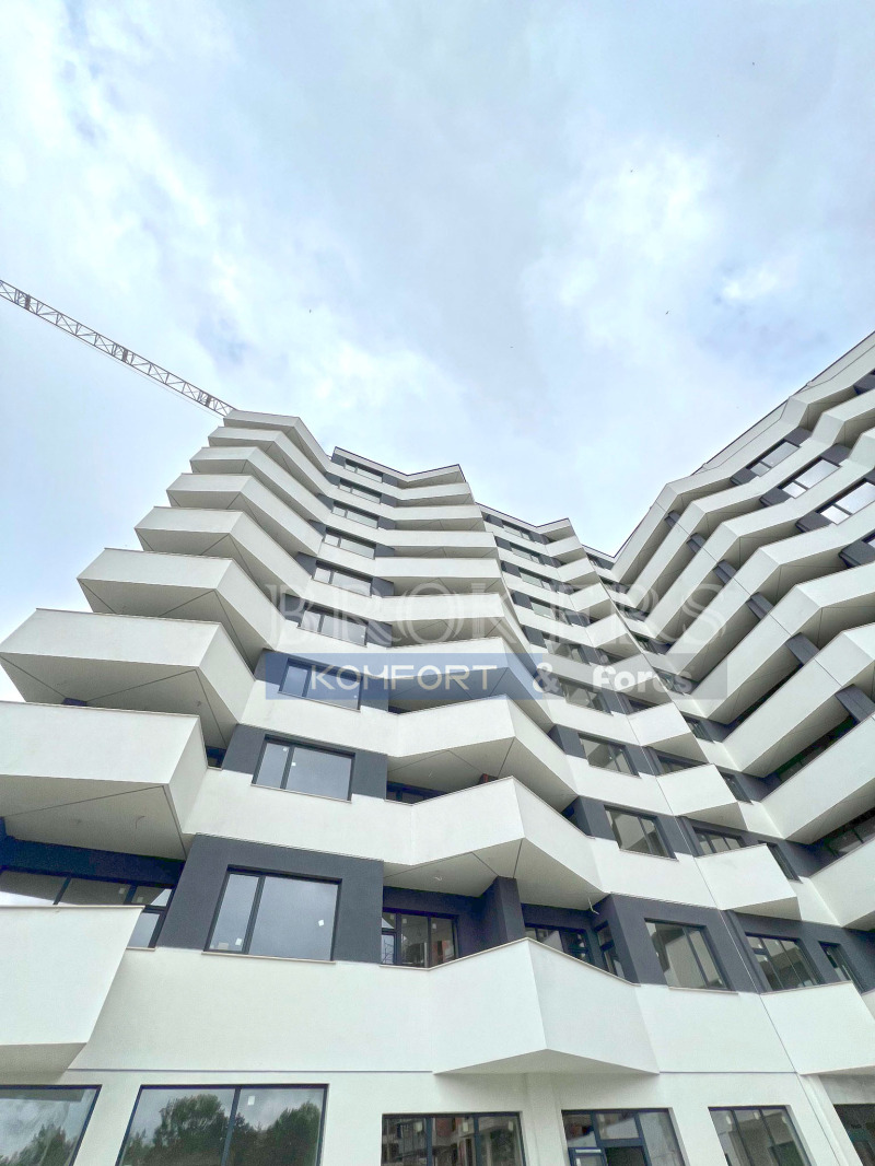 Продава 2-СТАЕН в град Варна, Възраждане 4 - 120 кв.м / 168 000 € » 328 579.44 лв., КОМФОРТ И ФОРОС БРОКЪРС