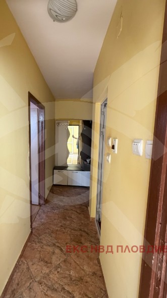 Продава 3-СТАЕН, гр. Пловдив, Тракия, снимка 3 - Апартаменти - 54135599