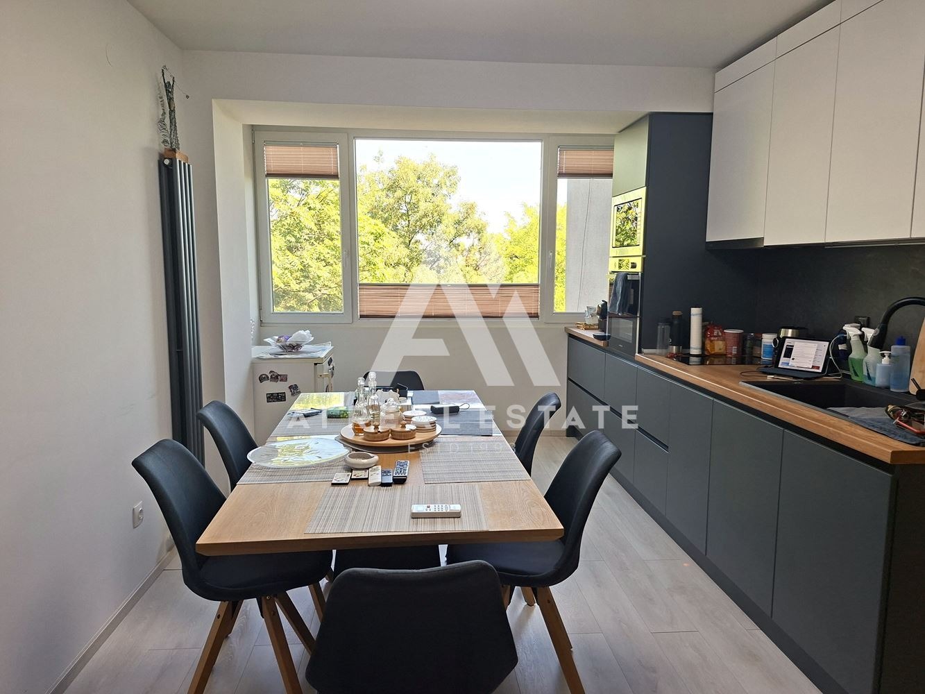 Продава 3-СТАЕН, гр. Плевен, Широк център, снимка 2 - Апартаменти - 56082332