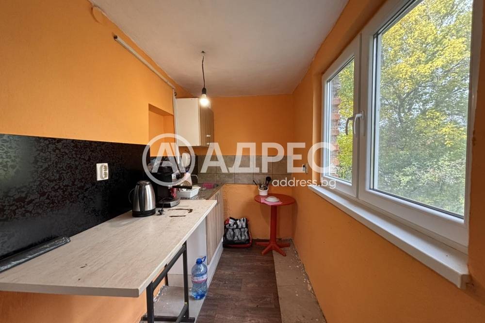 Продава КЪЩА, с. Опицвет, област София област, снимка 5 - Къщи - 55373095