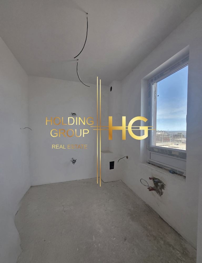 Продава МНОГОСТАЕН, гр. Варна, Галата, снимка 3 - Апартаменти - 54263095