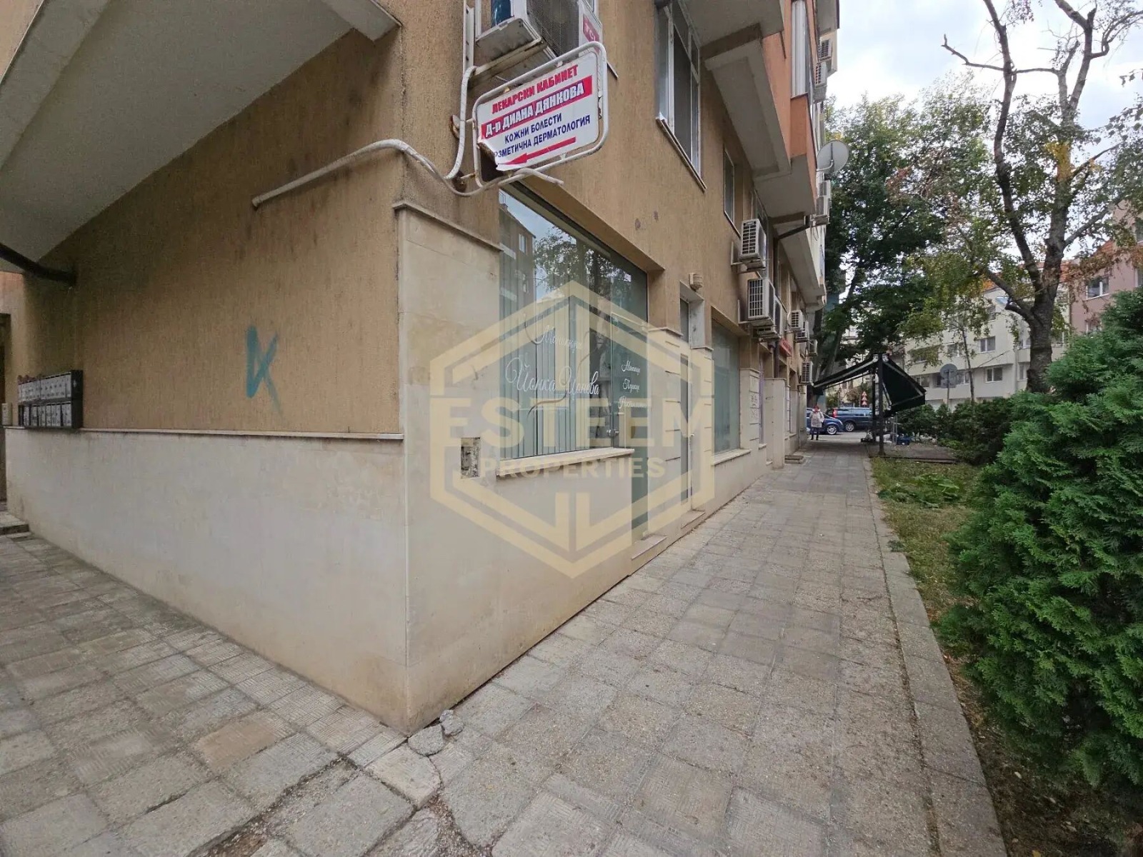 Продава ГАРАЖ, ПАРКОМЯСТО, гр. Русе, Център, снимка 4 - Гаражи и паркоместа - 55702964