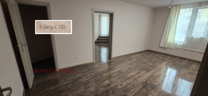 Продава 2-СТАЕН, гр. Велико Търново, Бузлуджа, снимка 4 - Апартаменти - 52708598