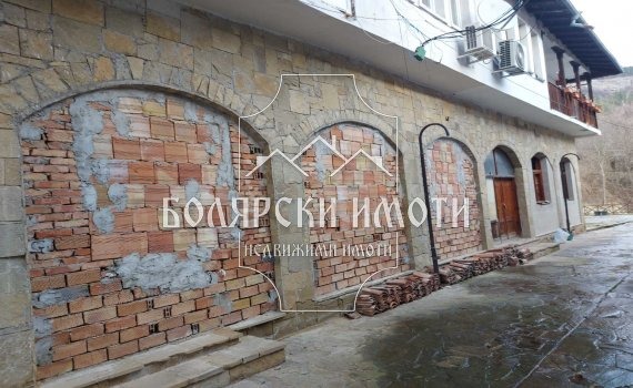 Продава  Многостаен град Велико Търново , Асенов , 195 кв.м | 43228074 - изображение [2]