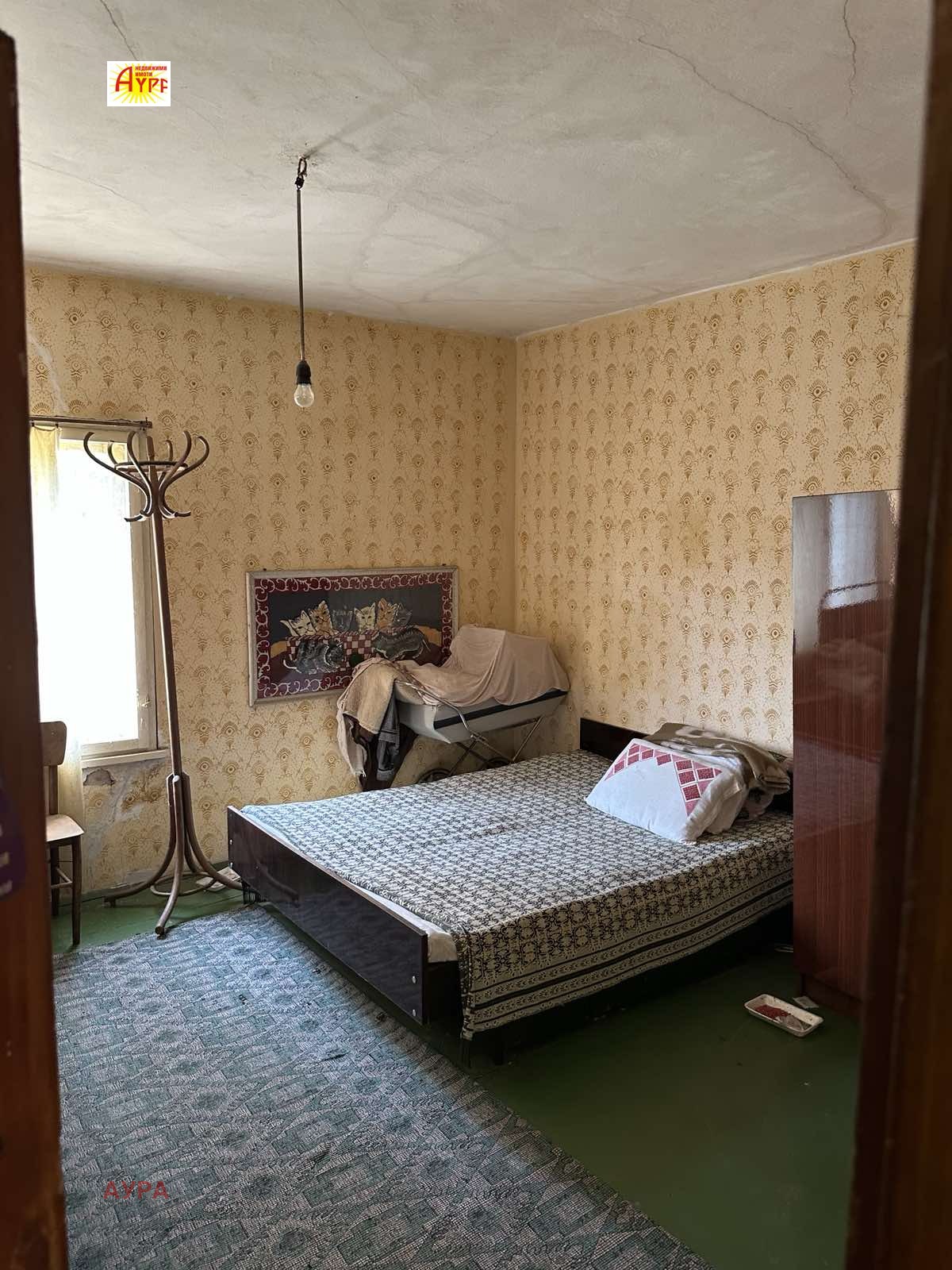 Продава КЪЩА, с. Хайредин, област Враца, снимка 2 - Къщи - 53626364