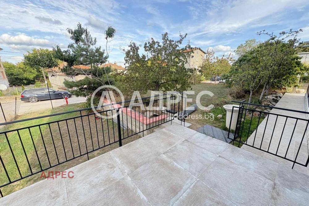 Продава МНОГОСТАЕН, гр. Варна, Галата, снимка 4 - Апартаменти - 54330095