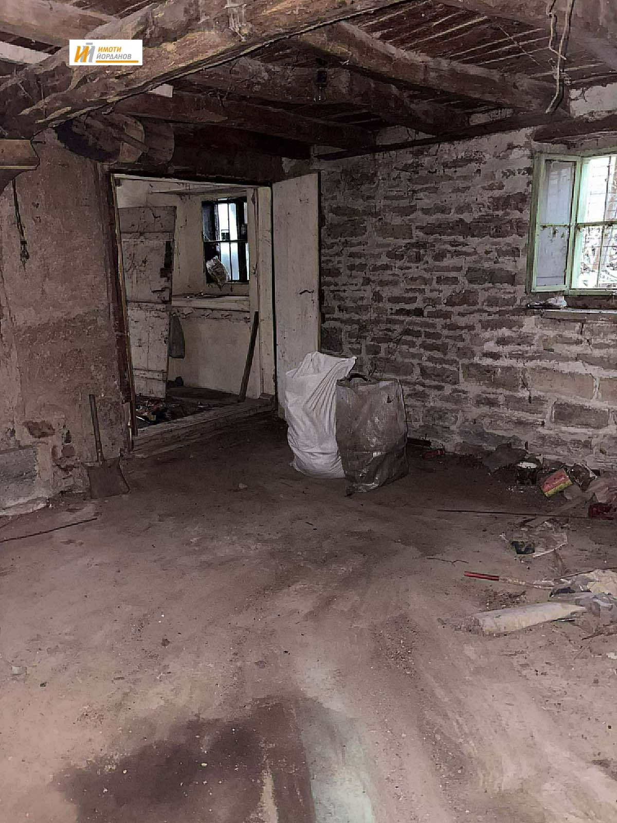 Продава КЪЩА, с. Ресен, област Велико Търново, снимка 2 - Къщи - 54155950