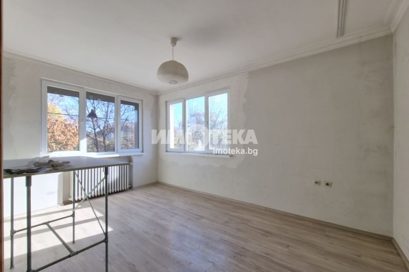 À vendre  2 chambres Sofia , Yavorov , 106 m² | 34661301