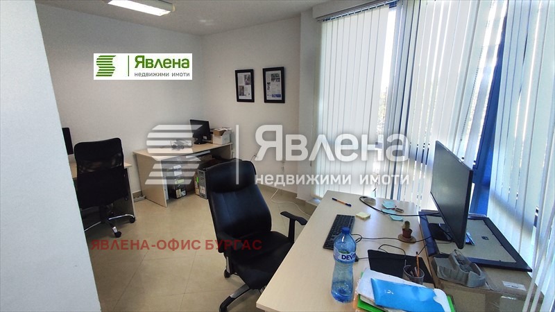 Продава МНОГОСТАЕН, гр. Бургас, Лазур, снимка 5 - Aпартаменти - 48230252