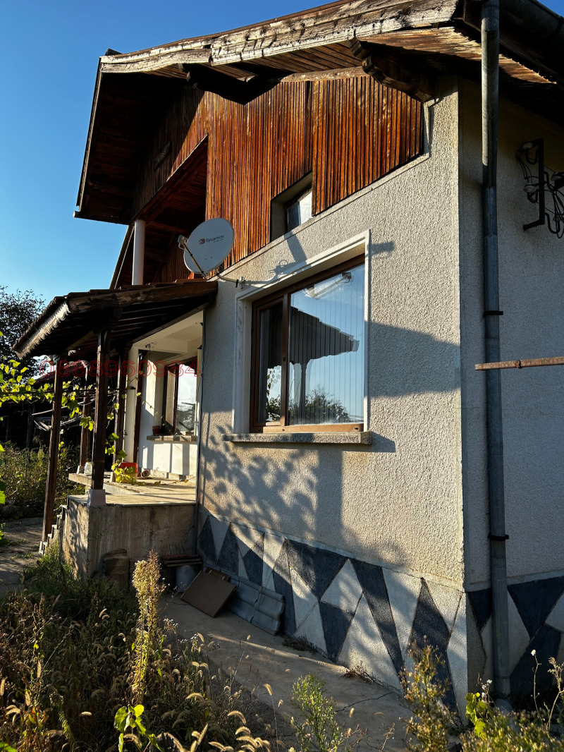 Продава КЪЩА, с. Сенник, област Габрово, снимка 2 - Къщи - 52785000