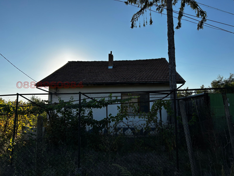 Продава КЪЩА, с. Сенник, област Габрово, снимка 3 - Къщи - 52785000