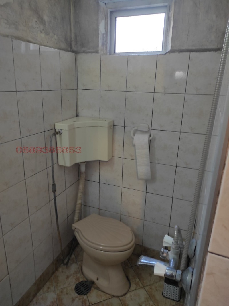 Продава КЪЩА, гр. Генерал Тошево, област Добрич, снимка 16 - Къщи - 52780475