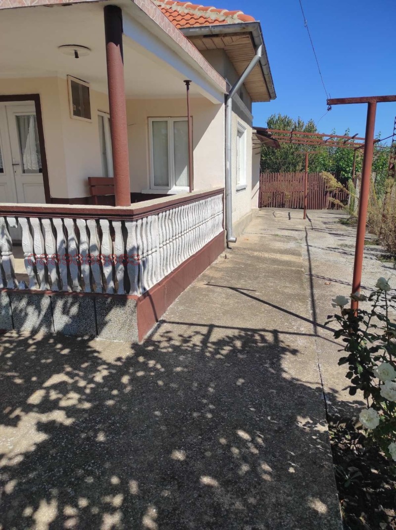 Продава КЪЩА, гр. Генерал Тошево, област Добрич, снимка 5 - Къщи - 52780475