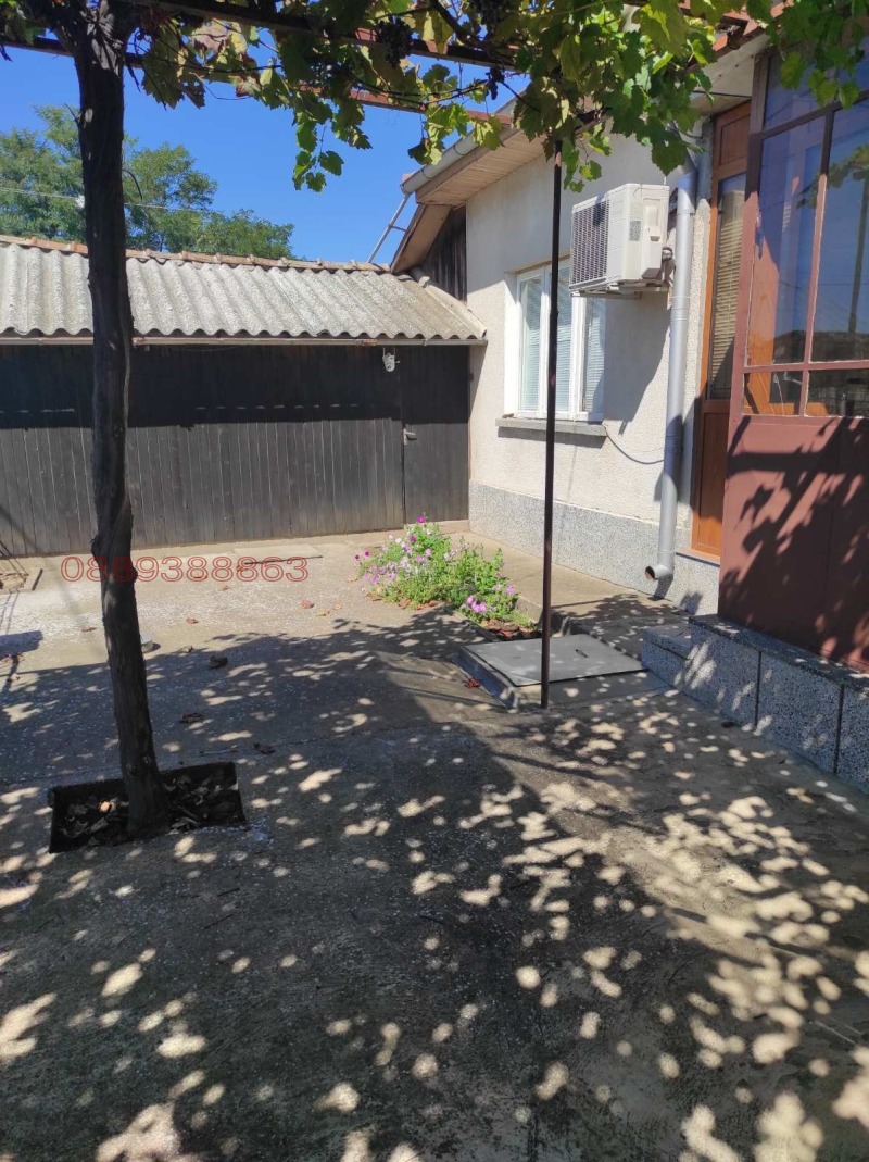 Продава КЪЩА, гр. Генерал Тошево, област Добрич, снимка 4 - Къщи - 52780475