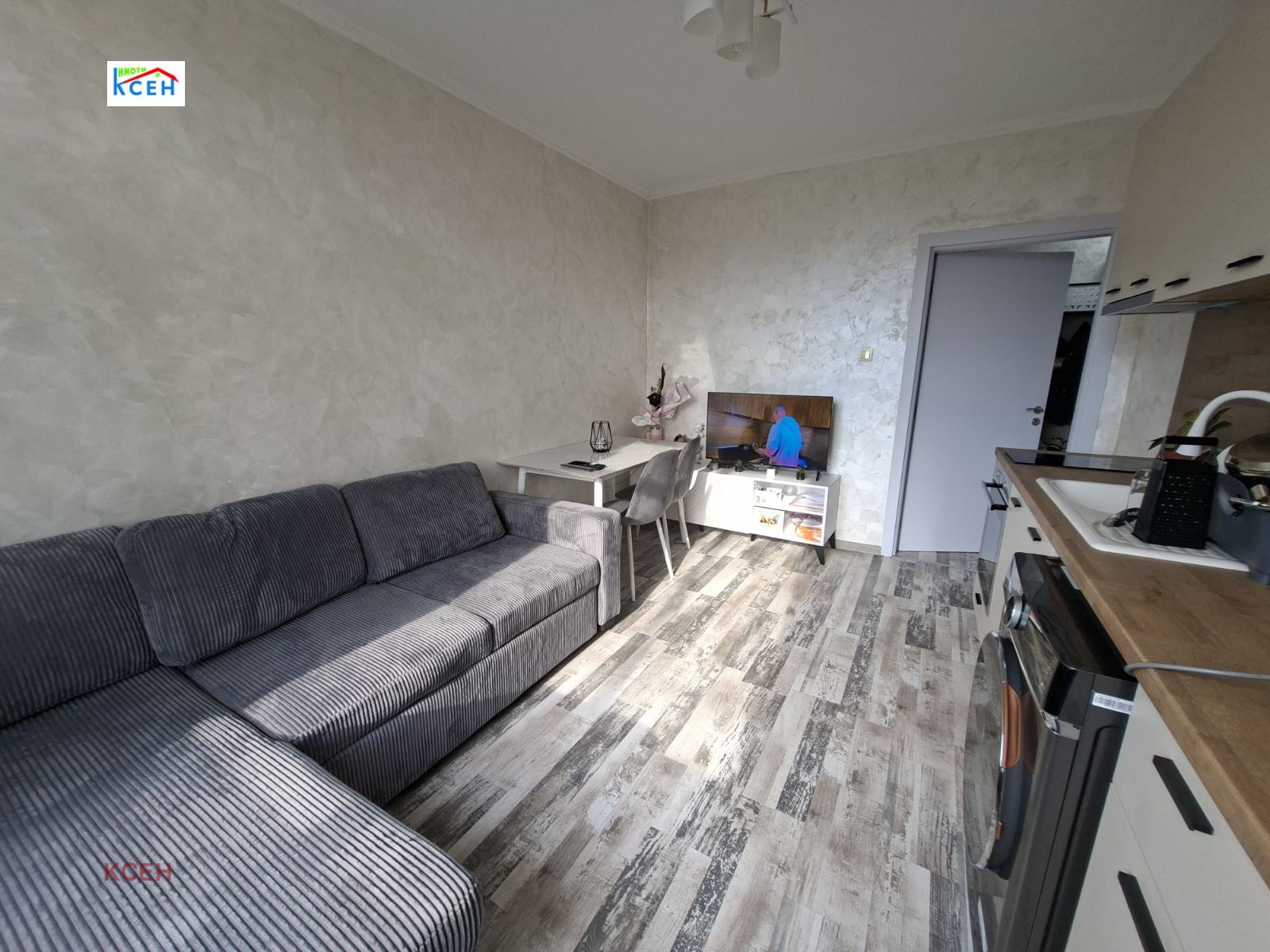 Продава 3-СТАЕН, гр. Търговище, Вароша, снимка 2 - Апартаменти - 55947213