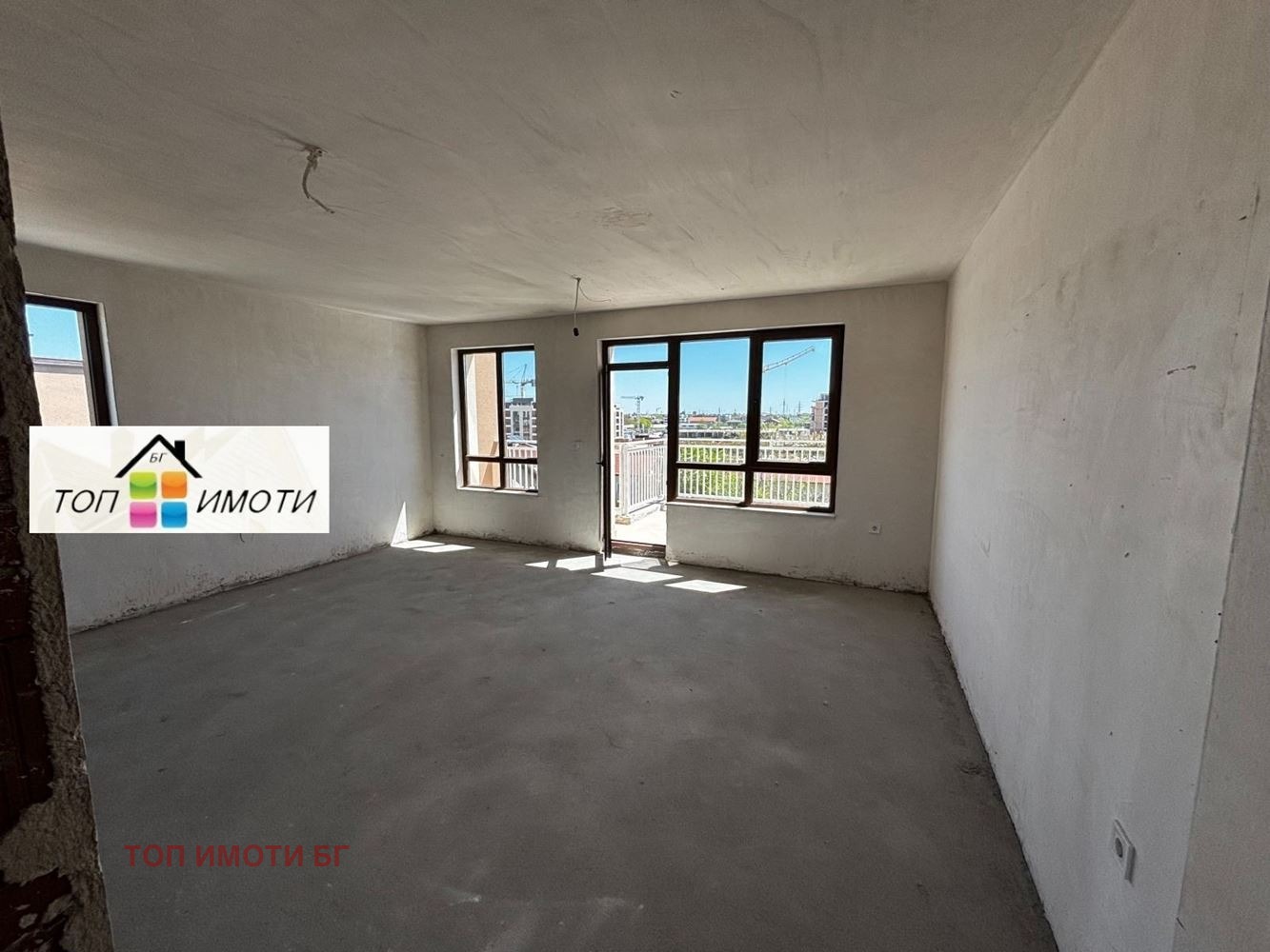 Продава 4-СТАЕН, гр. Пловдив, Остромила
