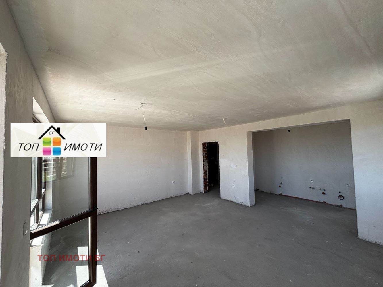 Продава 4-СТАЕН, гр. Пловдив, Остромила, снимка 3 - Апартаменти - 54916607